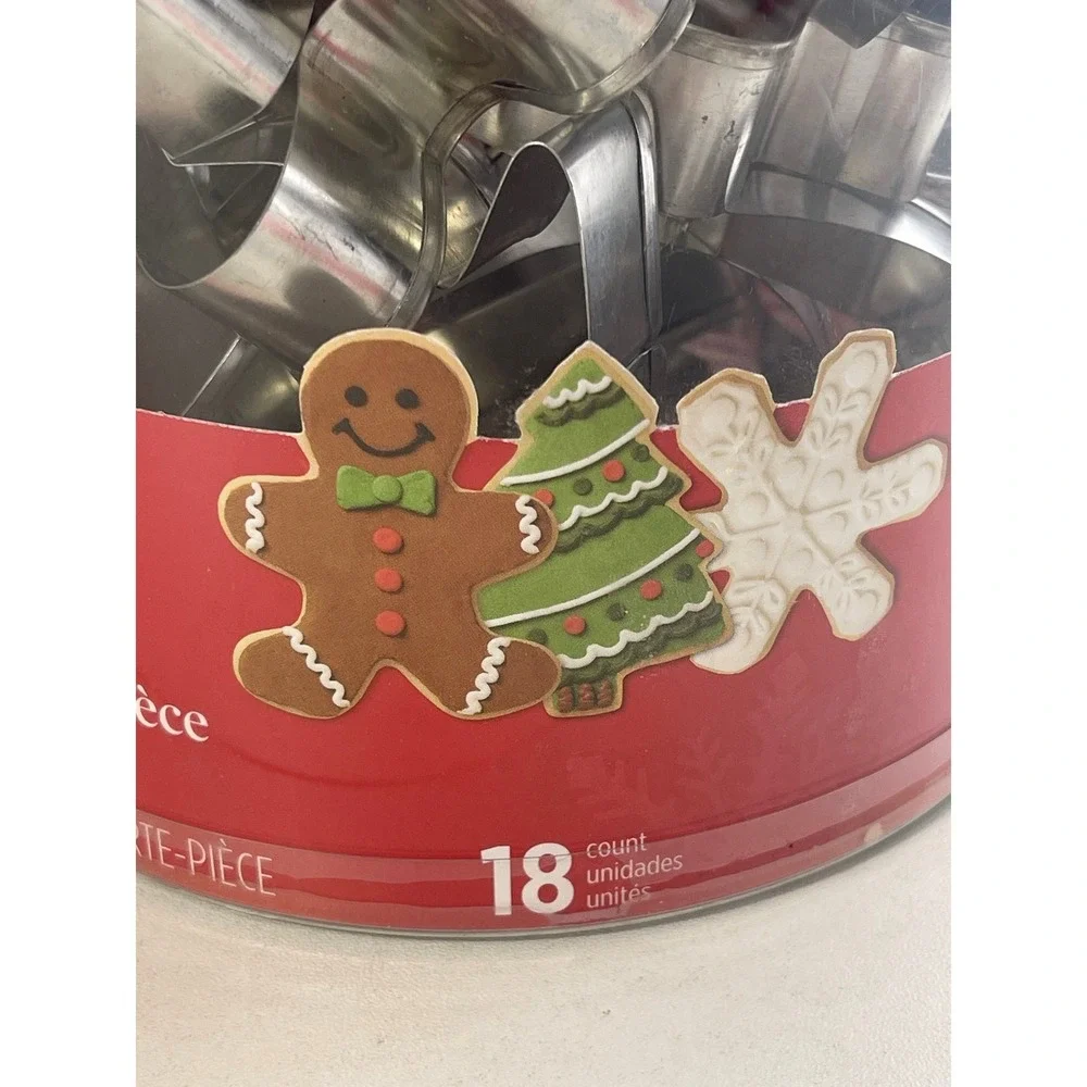 Wilton 18‎ Piece Metal Holiday Cookie Cutter Set Christmas Shapes Storage Bucket