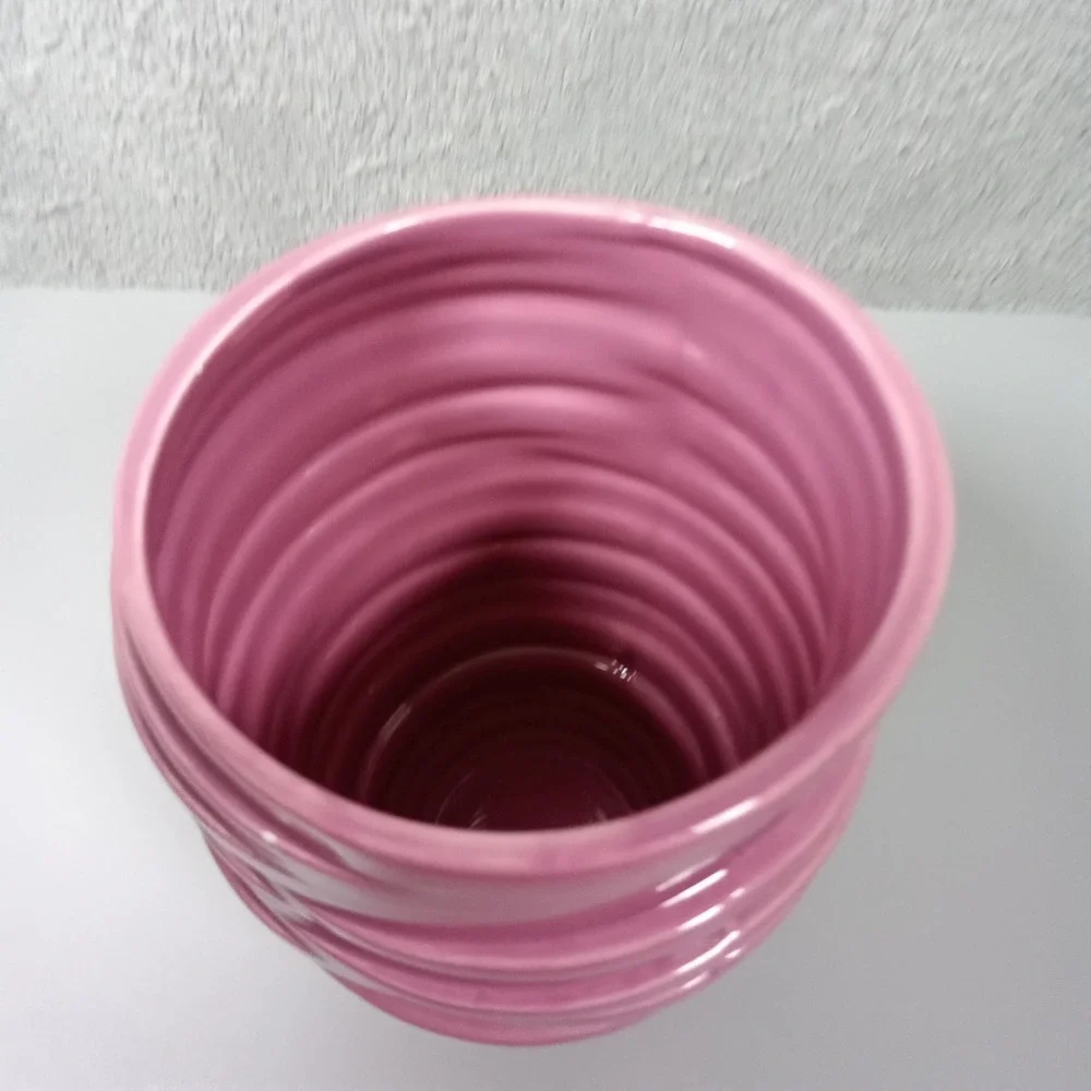 N/A vibrant pink