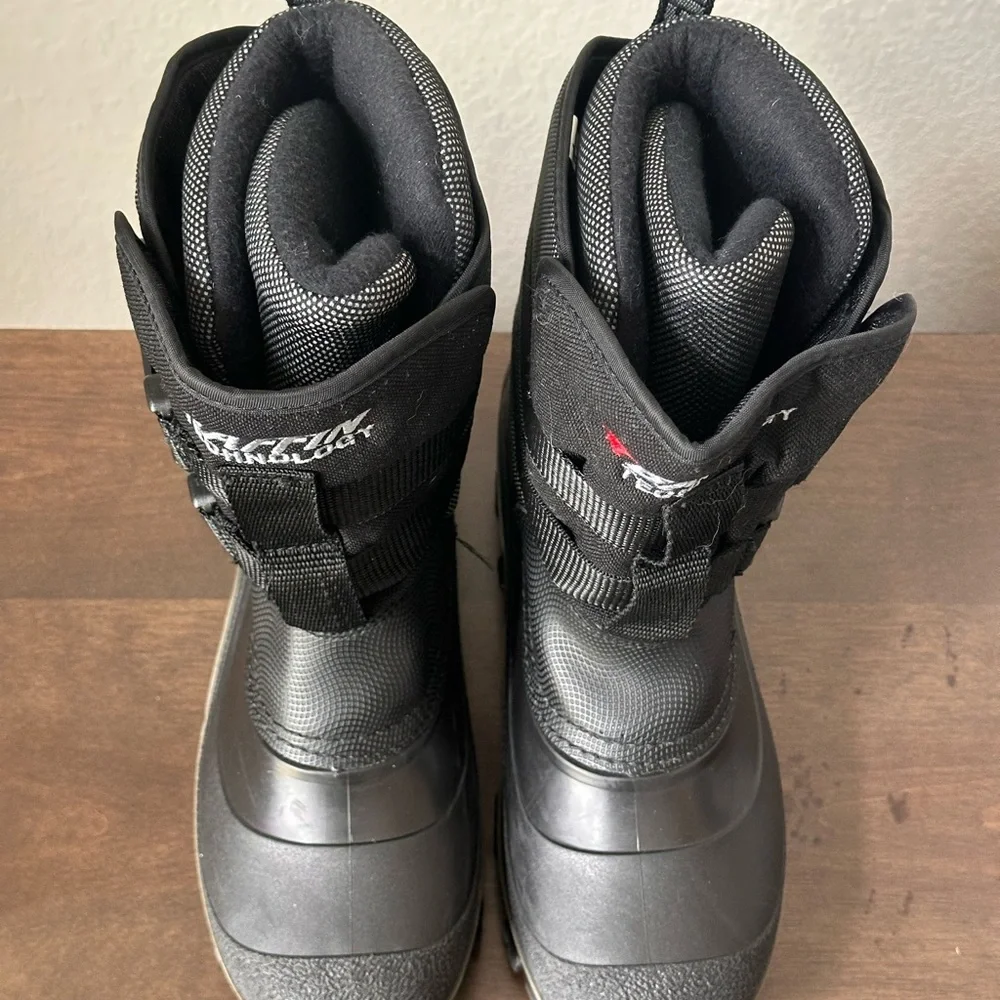 Baffin Technology Kids Size 4R Cold Weather Boots Black/gray Buckle Ski‎ Snow