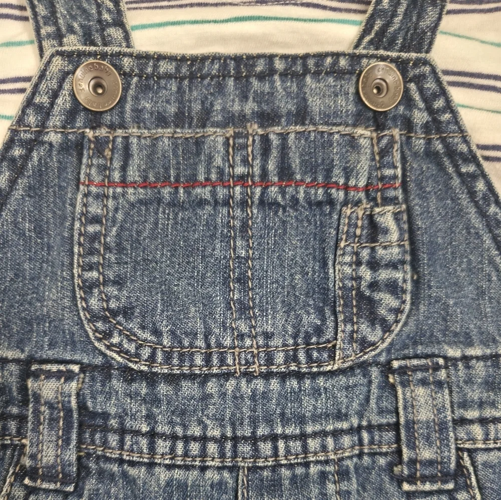 OshKosh Bgosh comfortable infants baby