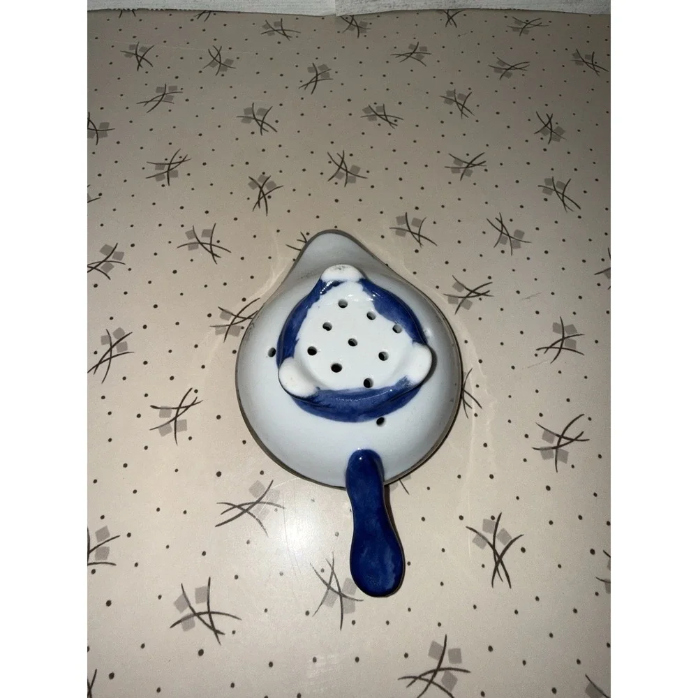 The Unbranded Brand bombay blue