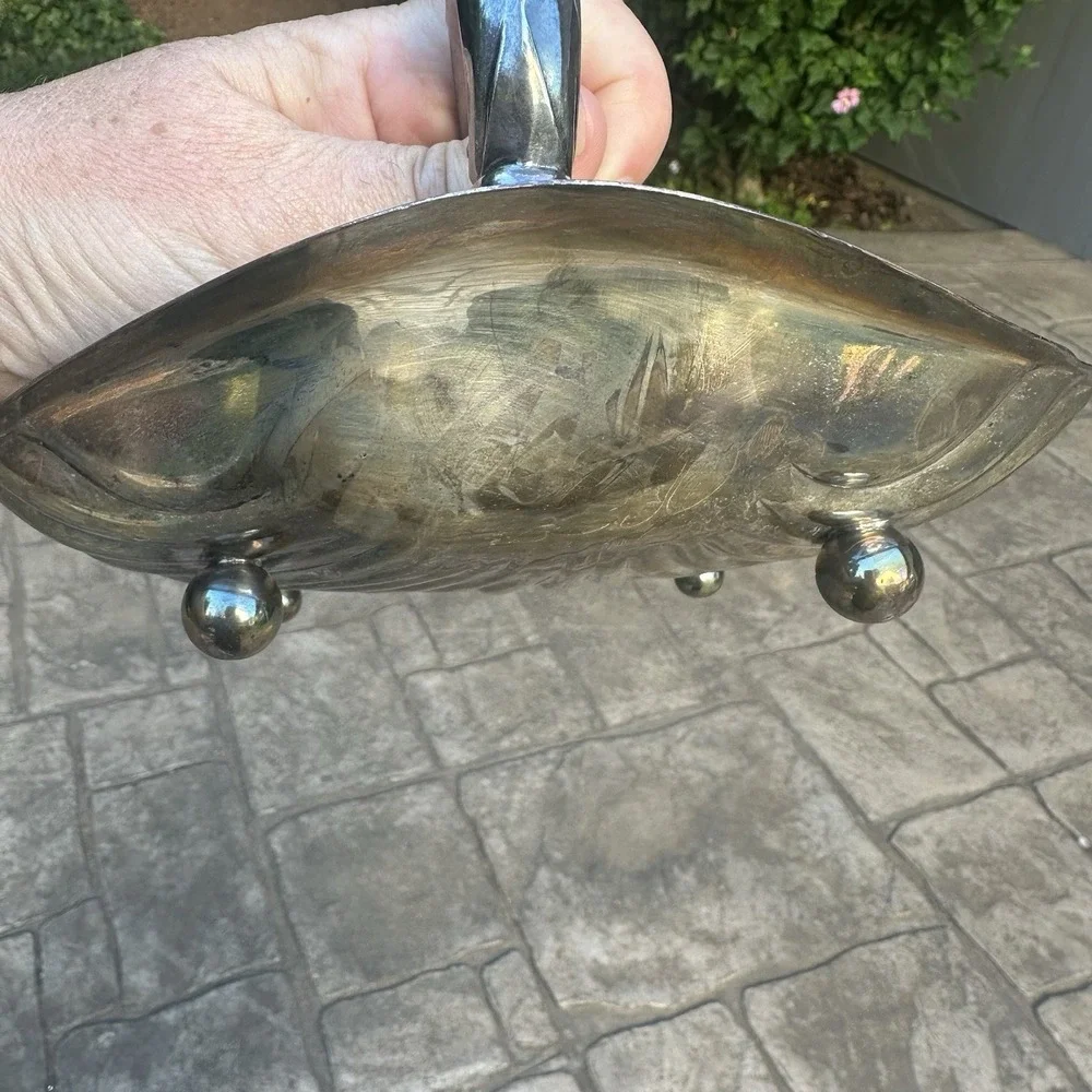 Vintage Apollo EPC Bernard Rice's Sons 4 Footed Clamshell Candy Dish #5437