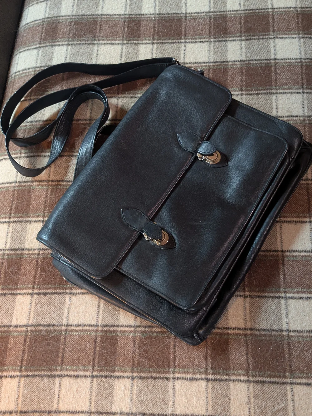 Levenger sleek black