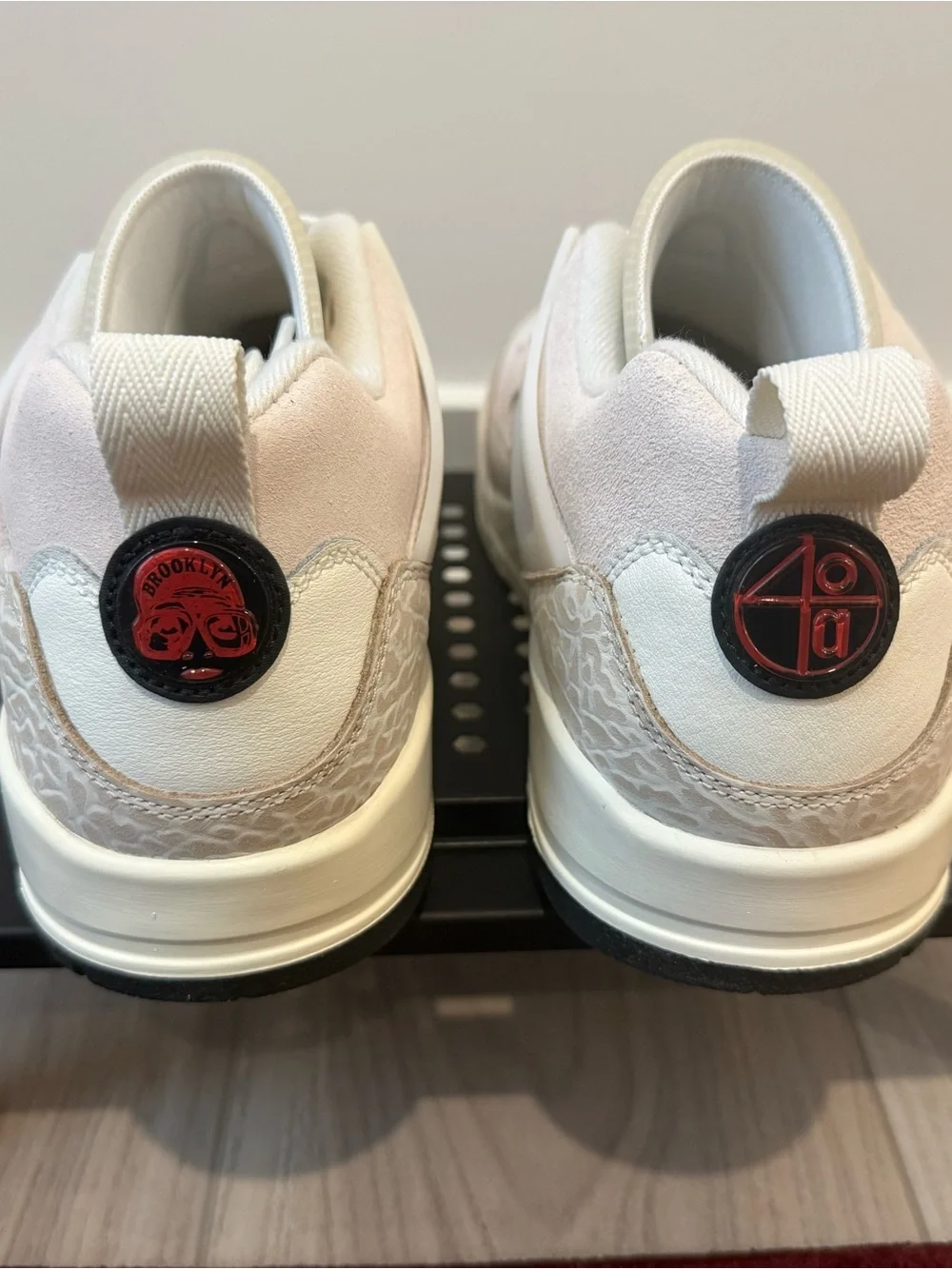 Jordan spizike low