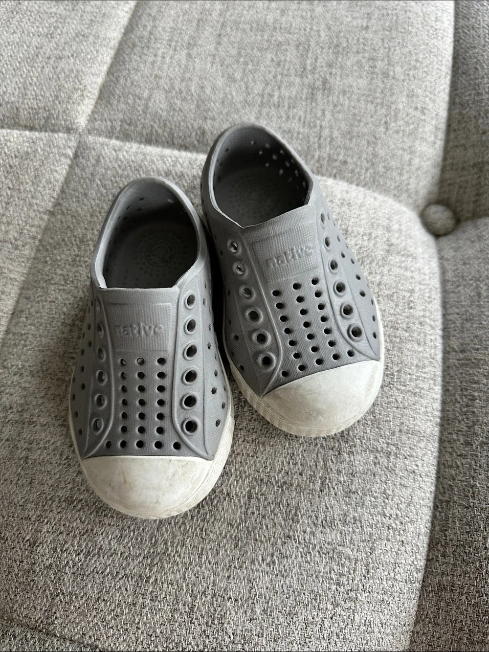 Native Kids Slip-On Water Shoes in Gray with White Toe