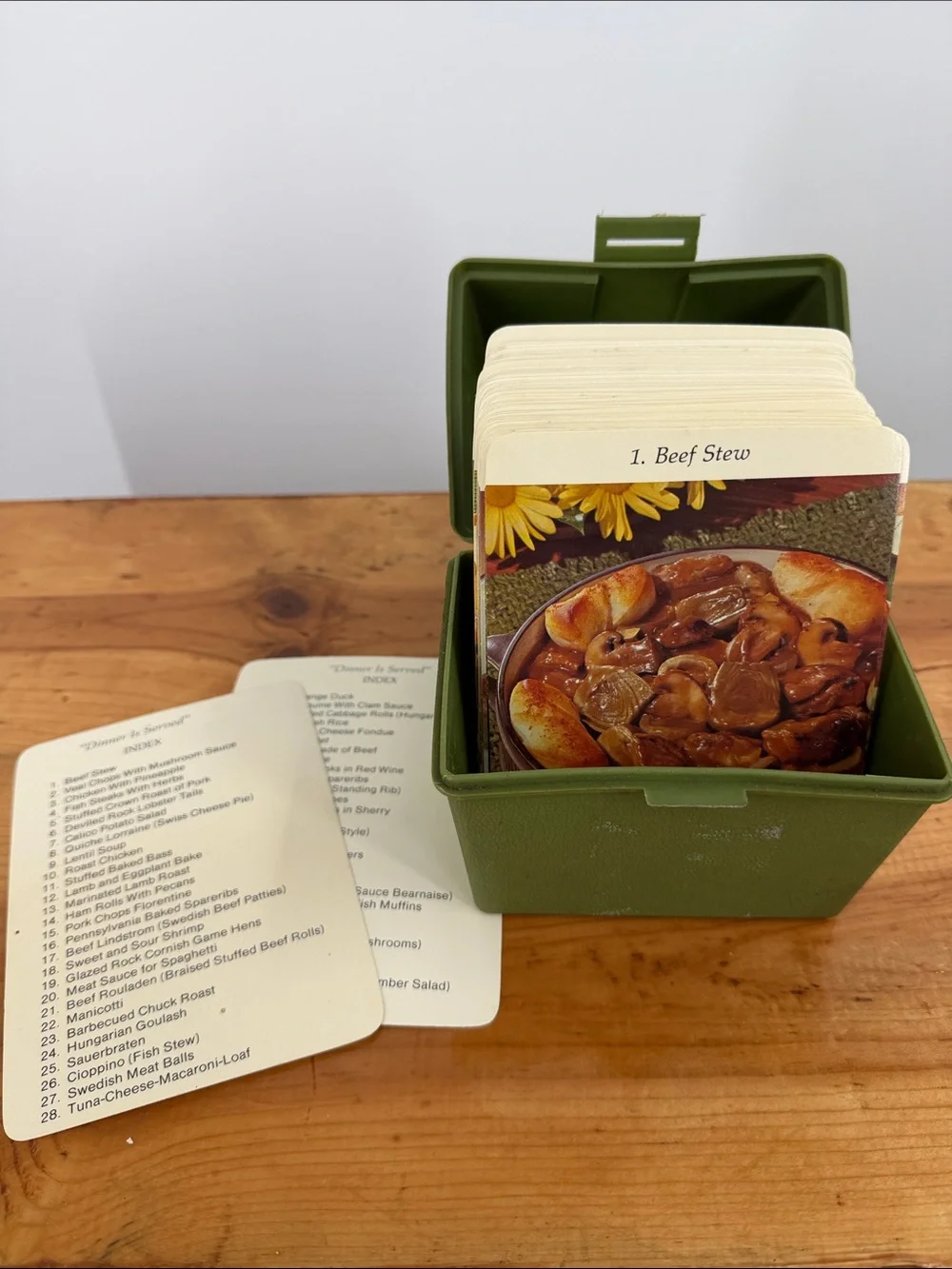 Vintage 70s Dinner Is Served Recipe Card Collection Green Box 118 Cards Complete