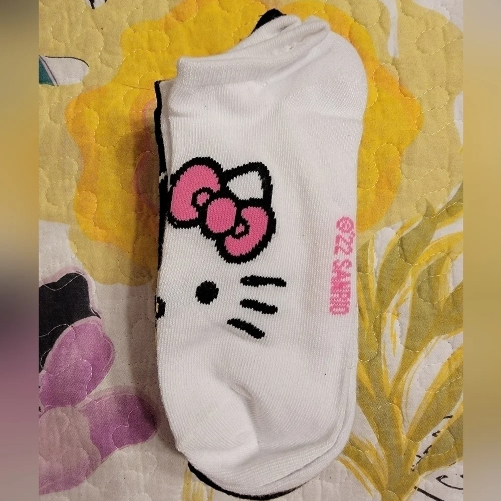 Hello Kitty new tag