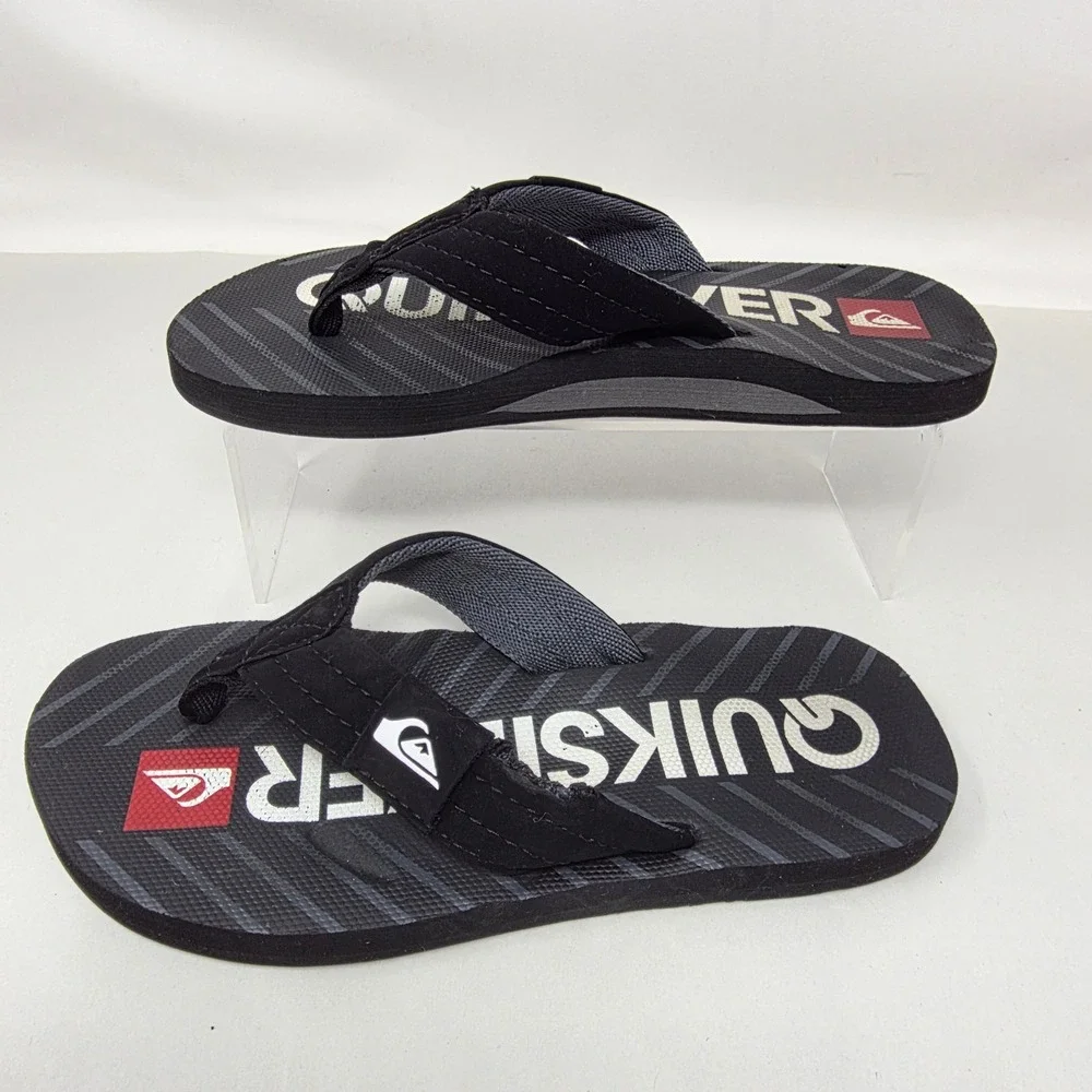Quiksilver ships from
