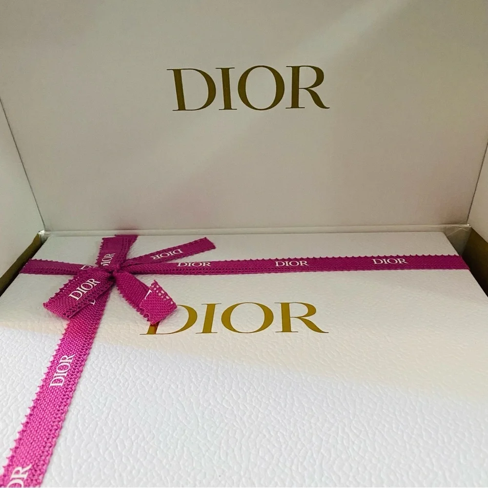 Dior gift box