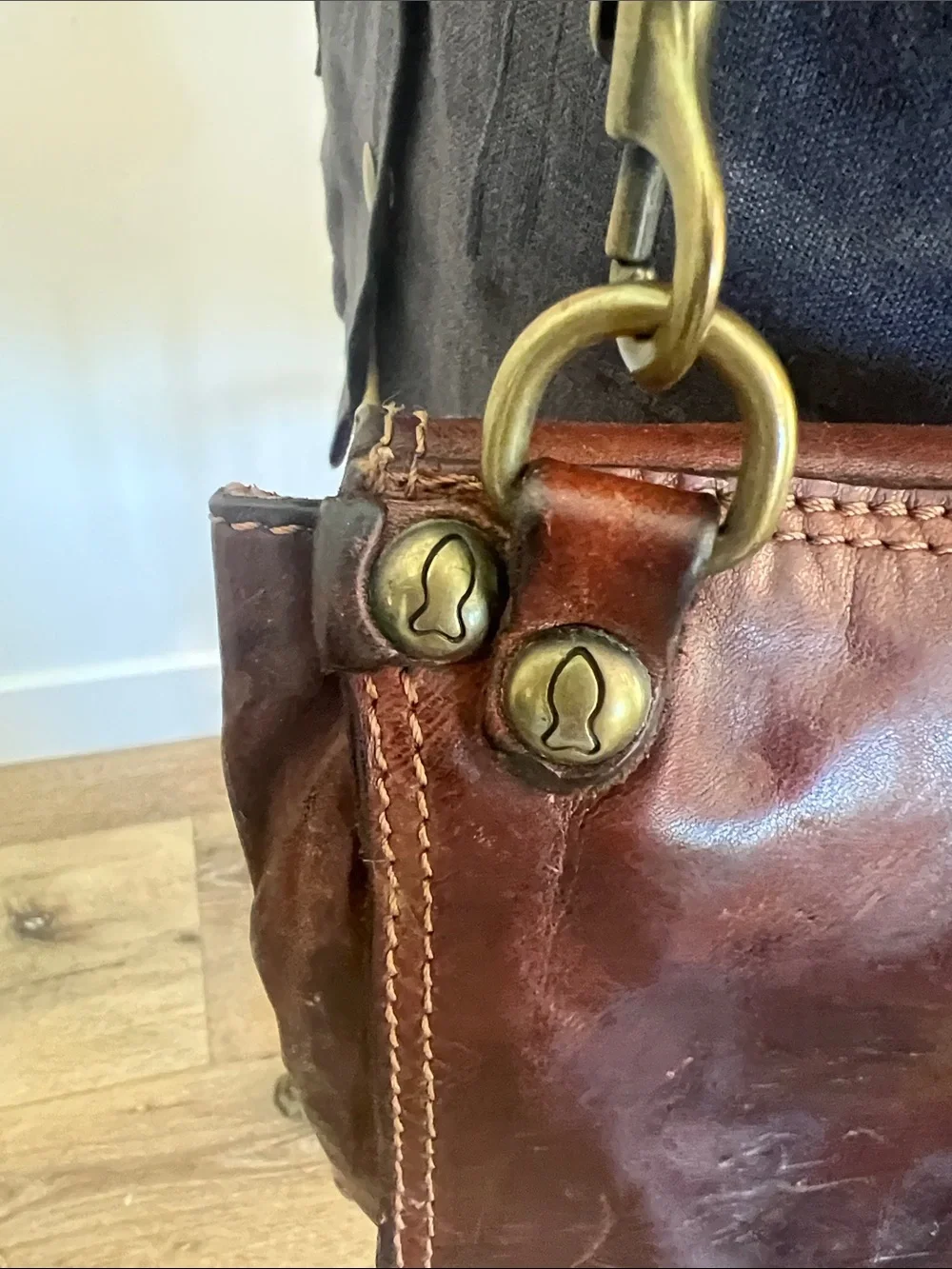 Campomaggi italy clutch