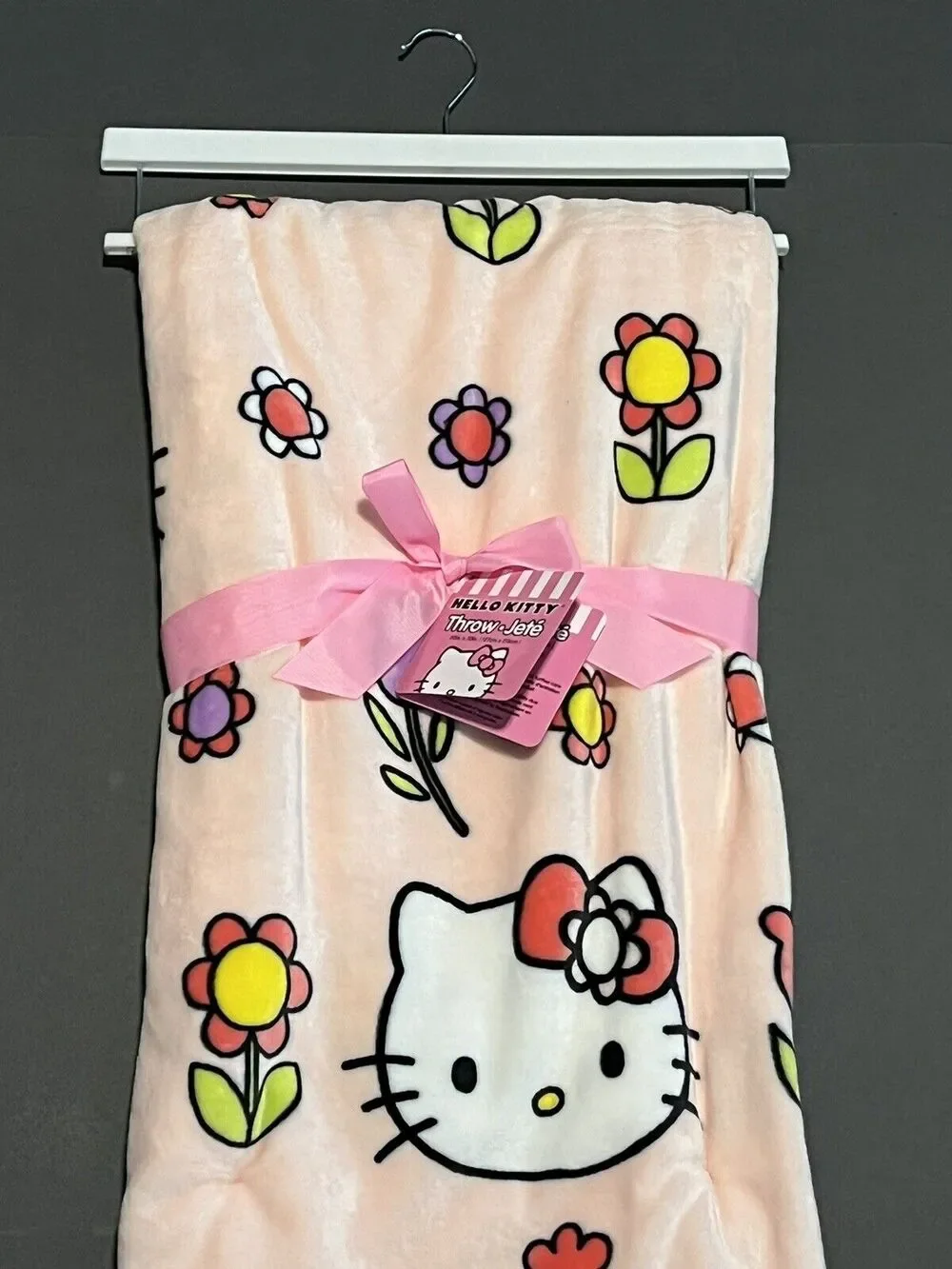 Hello Kitty Throw Blanket Spring Easter Flowers Pink Plush Fleece 50” X 70” PINK