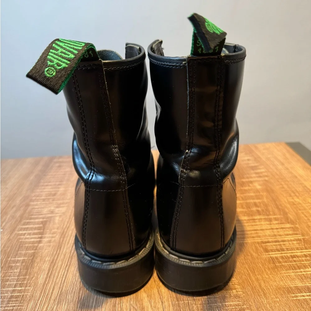 Solovair classic black