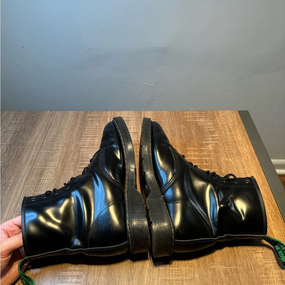 Solovair classic black