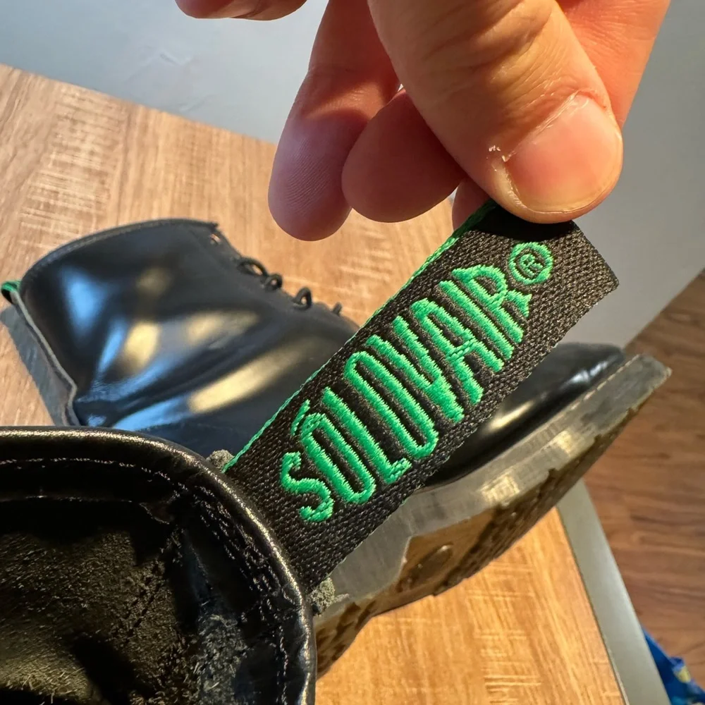 Solovair classic black