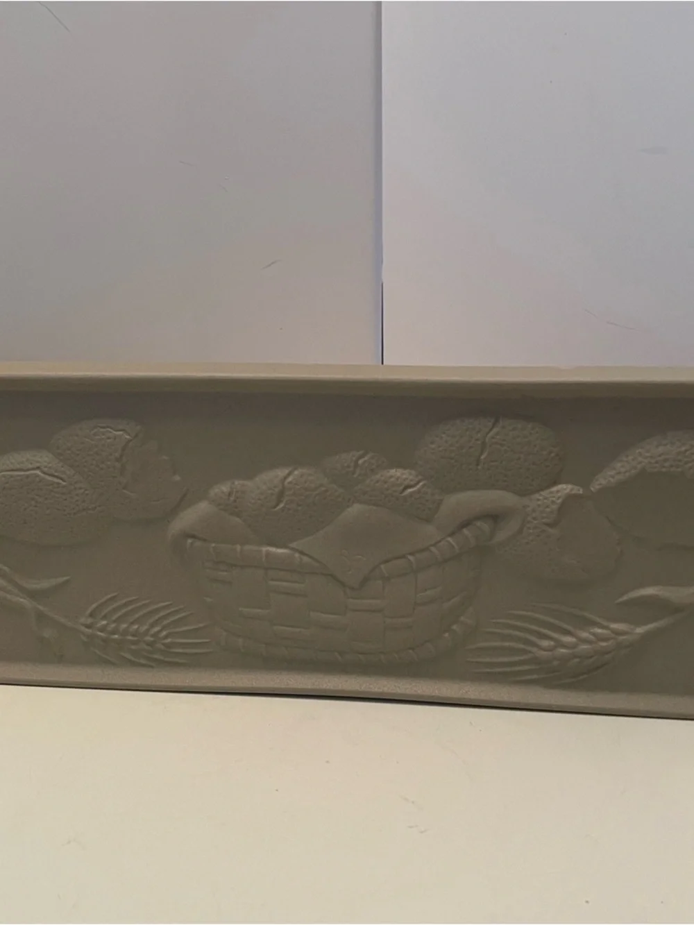 Bread Warmer Stoneware Warming Stone‎ Gray Embossed Wheat Basket Design 11.25”