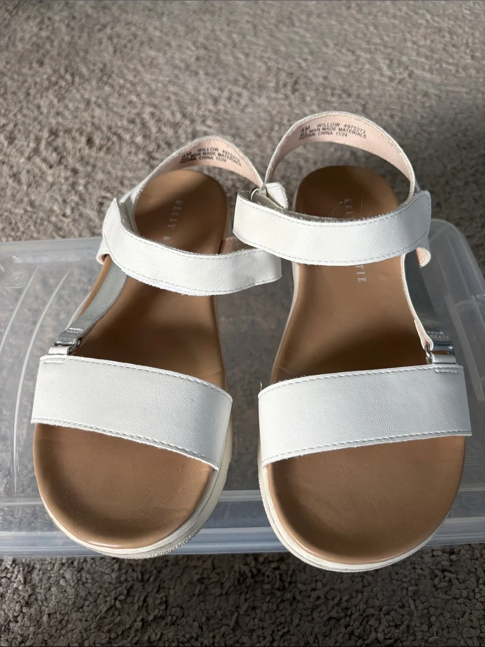 Kelly & Katie casual white