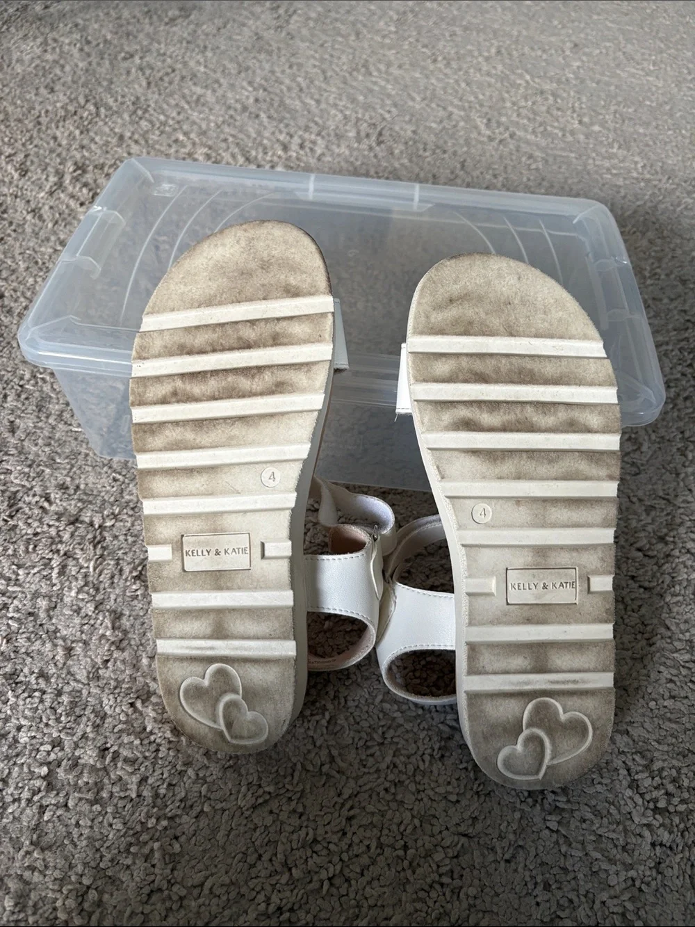 Kelly & Katie casual white