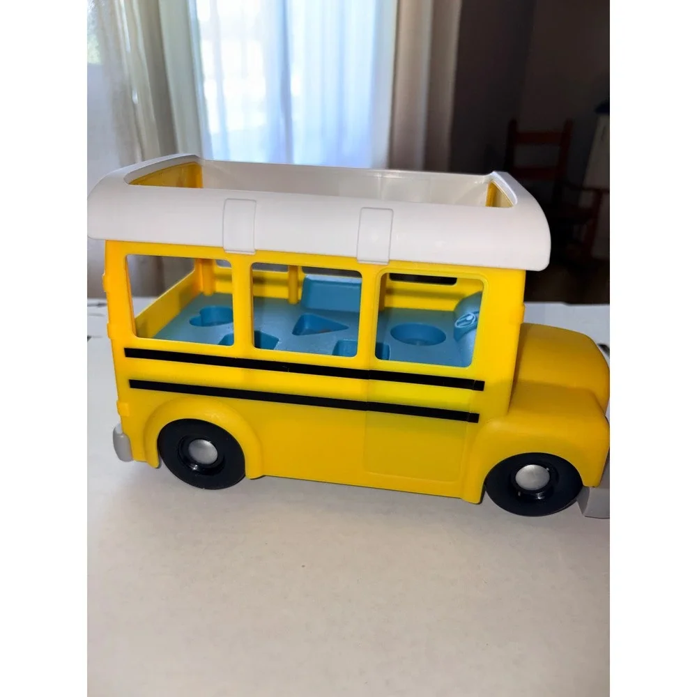CoComelon musical yellow