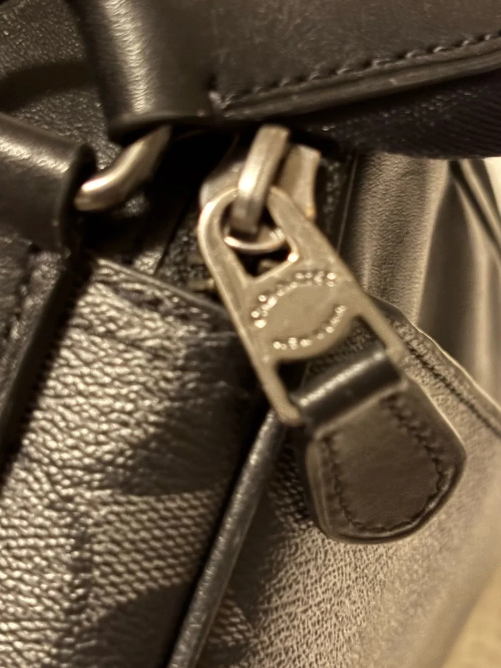 Coach men’s messenger
