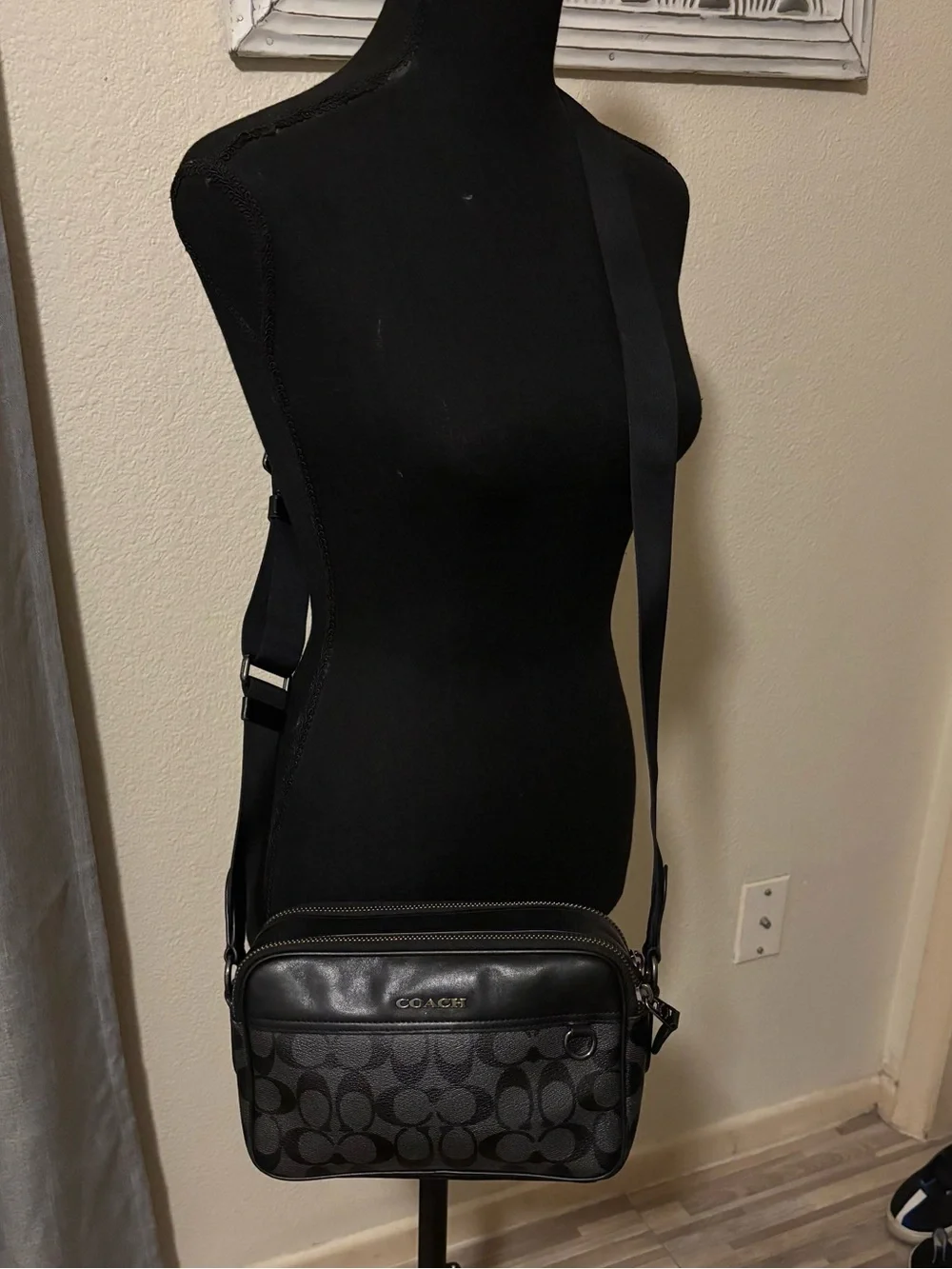 Coach men’s messenger