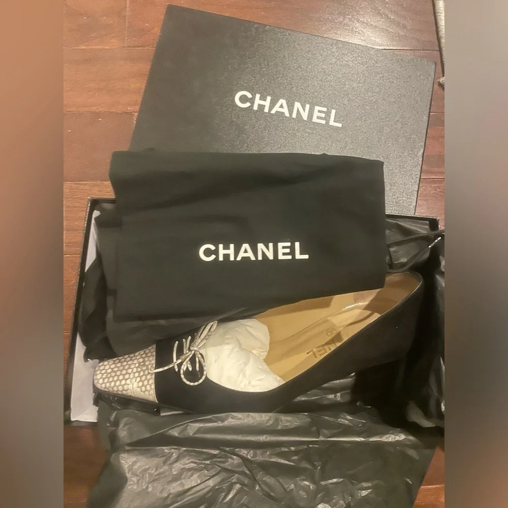 CHANEL women’s vintage