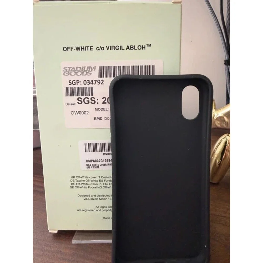Off-White black rigid