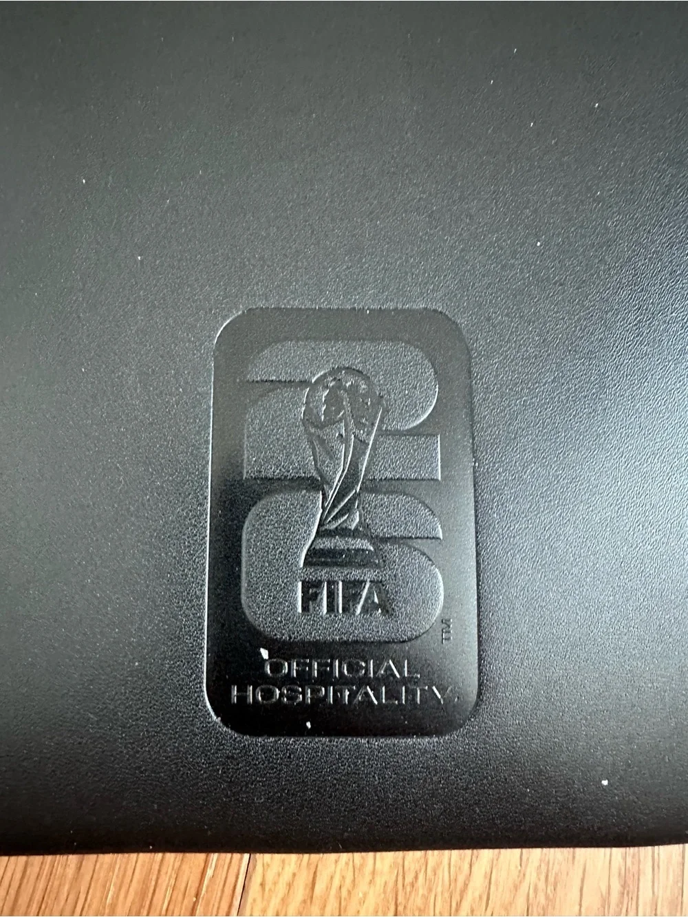 Fifa sleek black