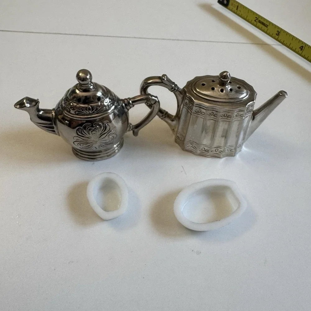 Vtg Godinger Silver Art Co. Teapot/Coffee Pot Silver Salt & Pepper Shakers Set