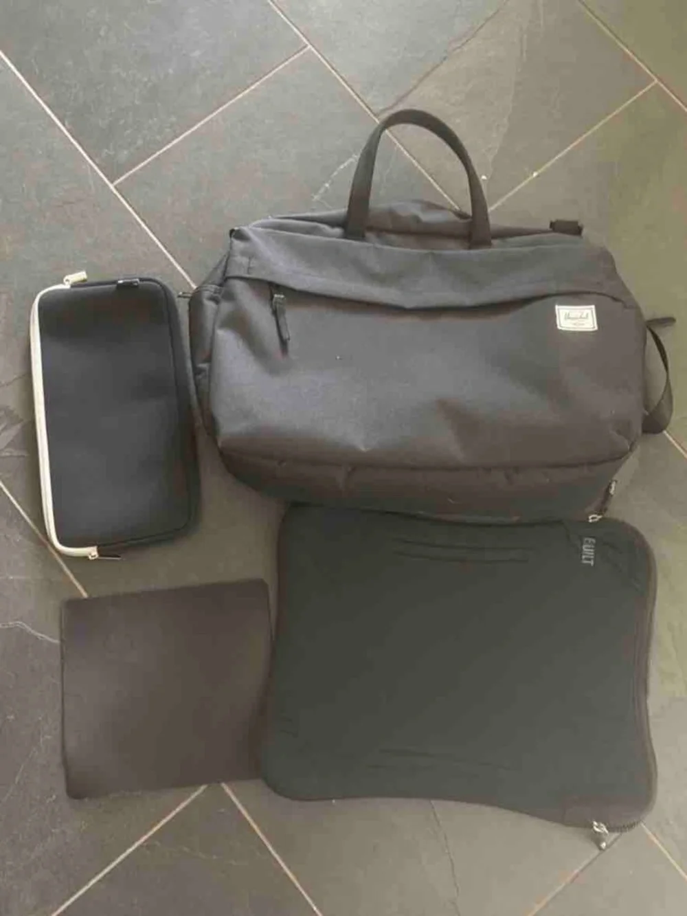Herschel aka Tech Gibson Messenger Crossbody Briefcase Black NWOT