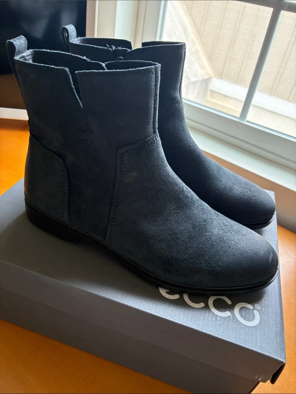 Ecco classic ankle