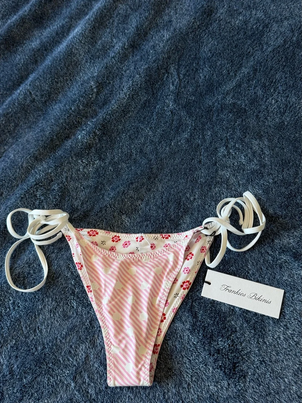Frankies Bikinis nwt frankie’s