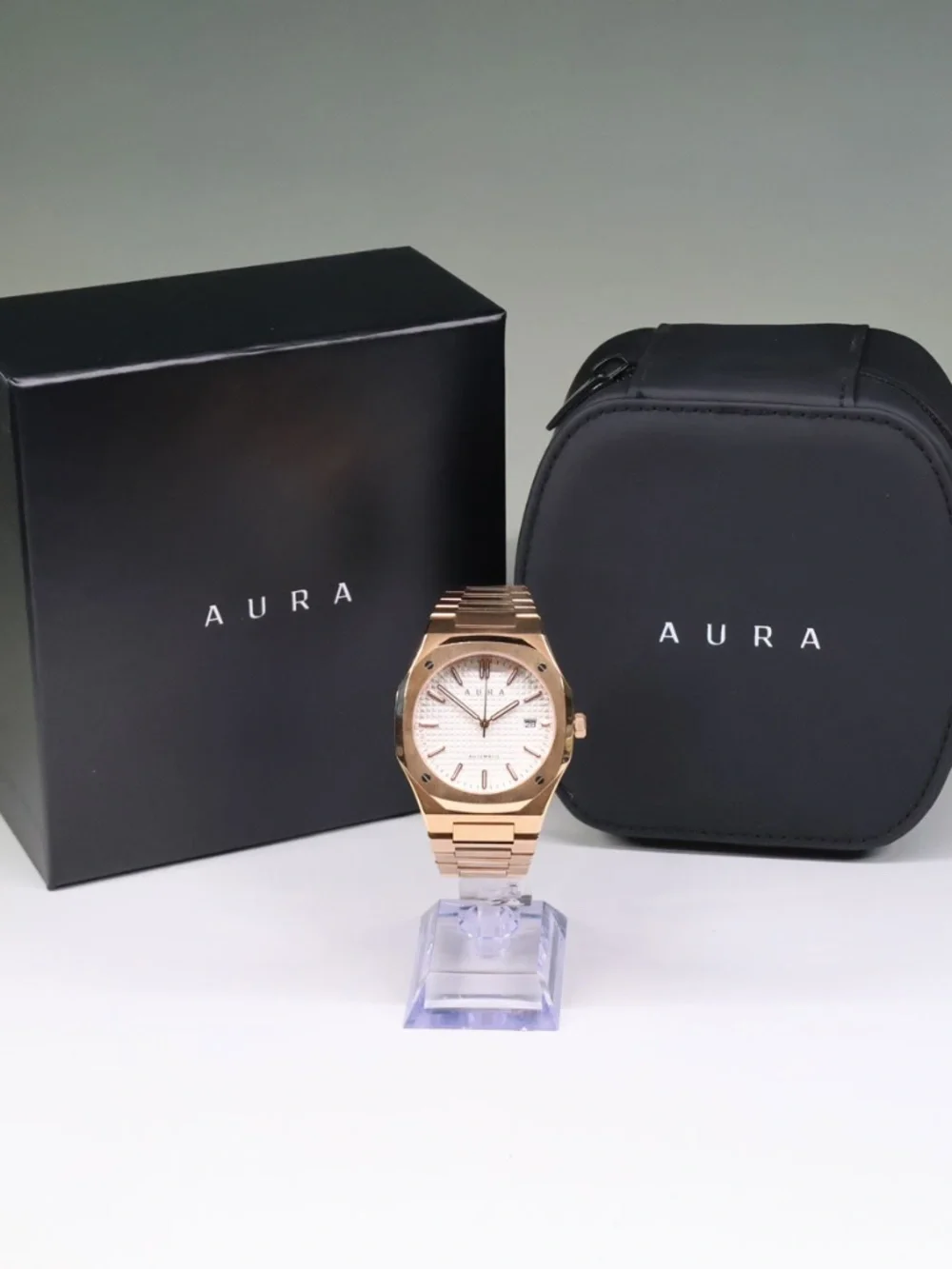 Aura date 001