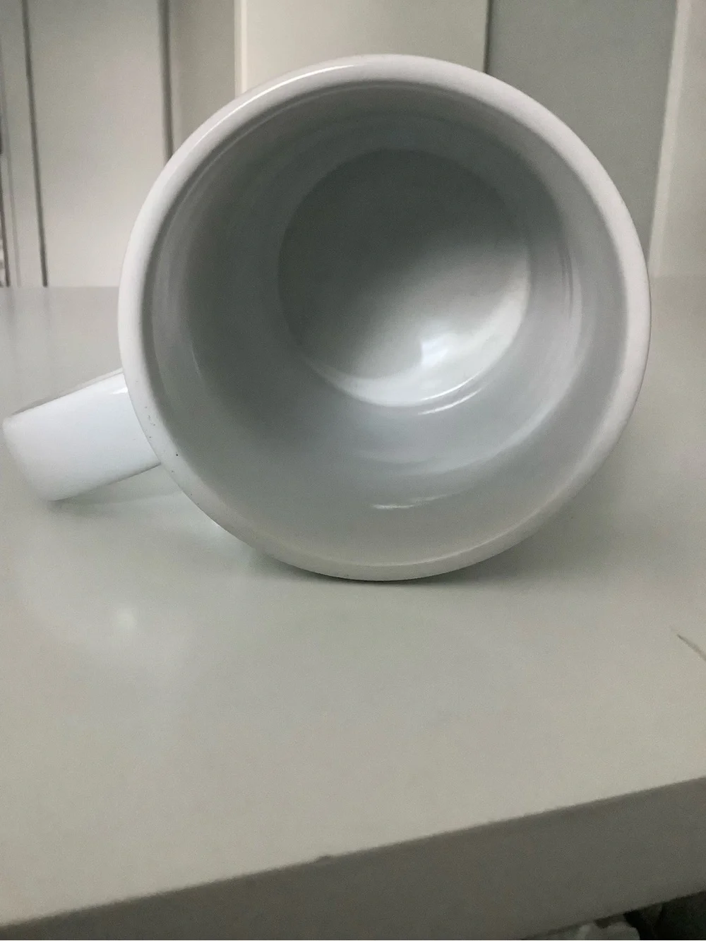 N/A white ceramic