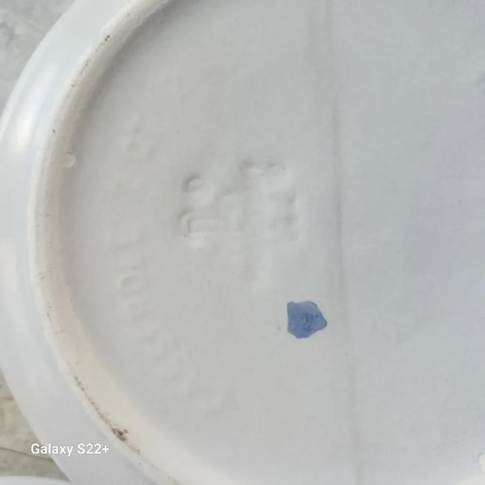 Pfaltzgraff yorktowne 2qt