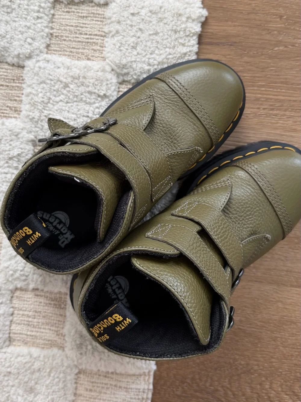 Dr. Martens devon heart