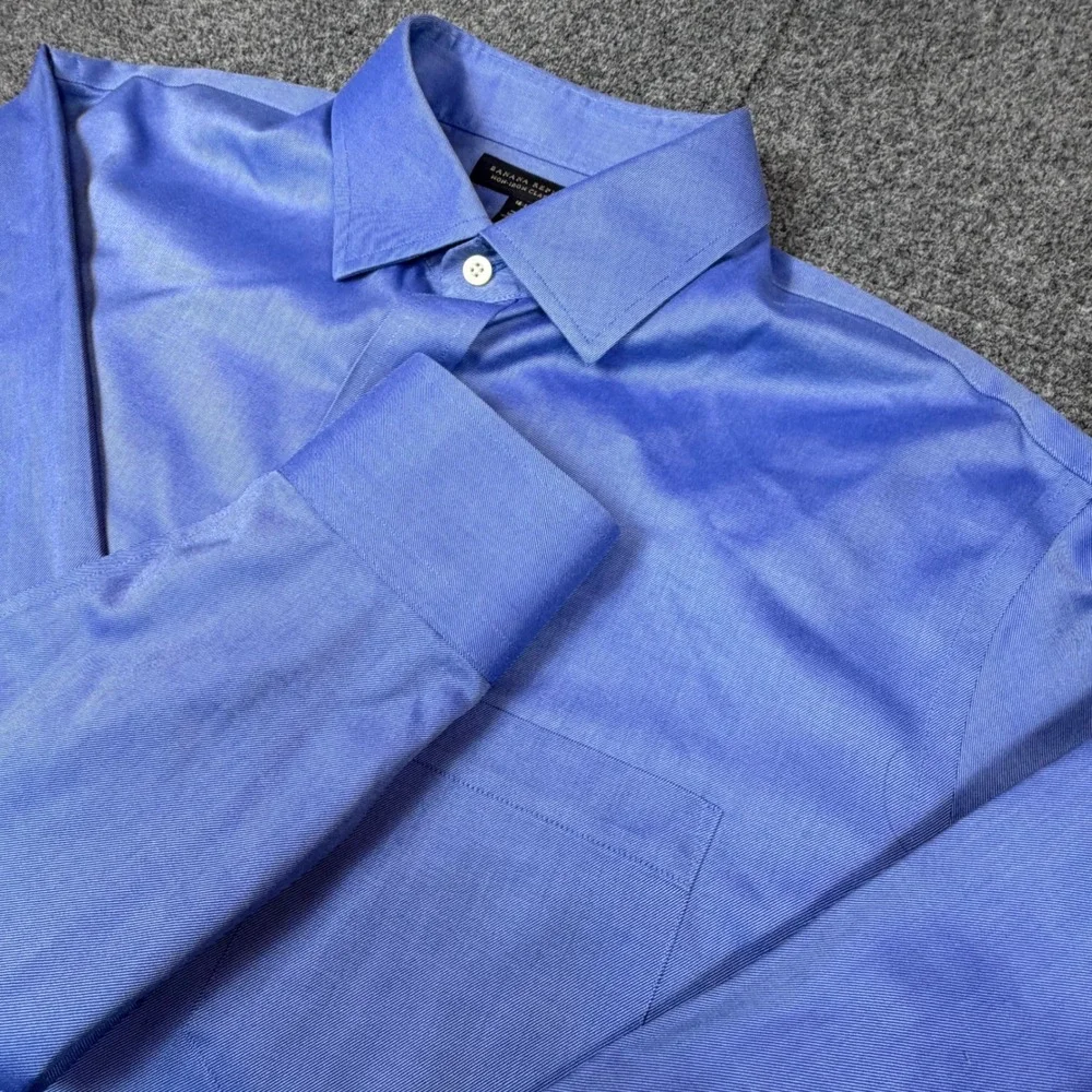 Banana Republic Mens Non-Iron Classic Fit Blue Twill Dress Shirt 16-16.5 L