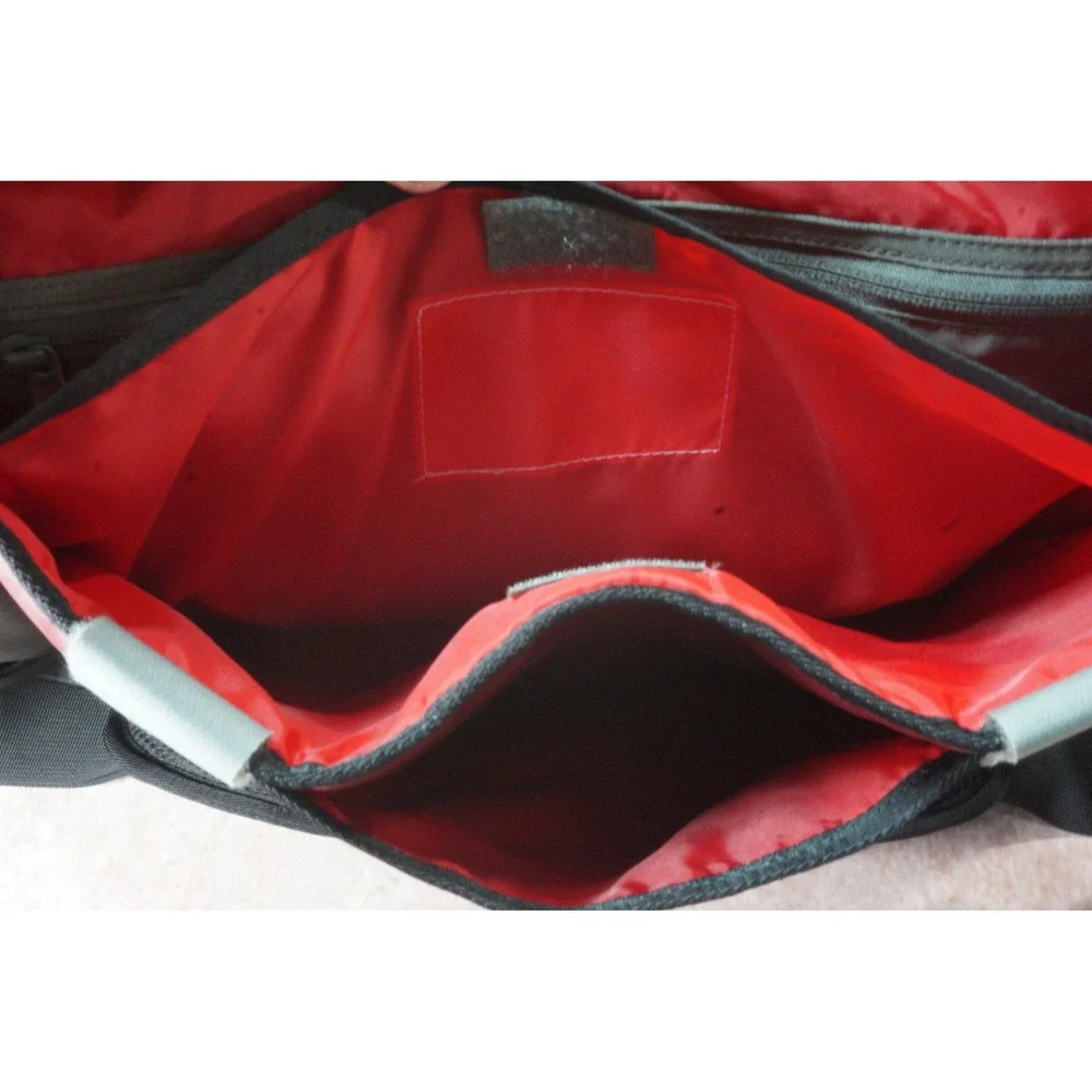 Timbuk2 classic messenger