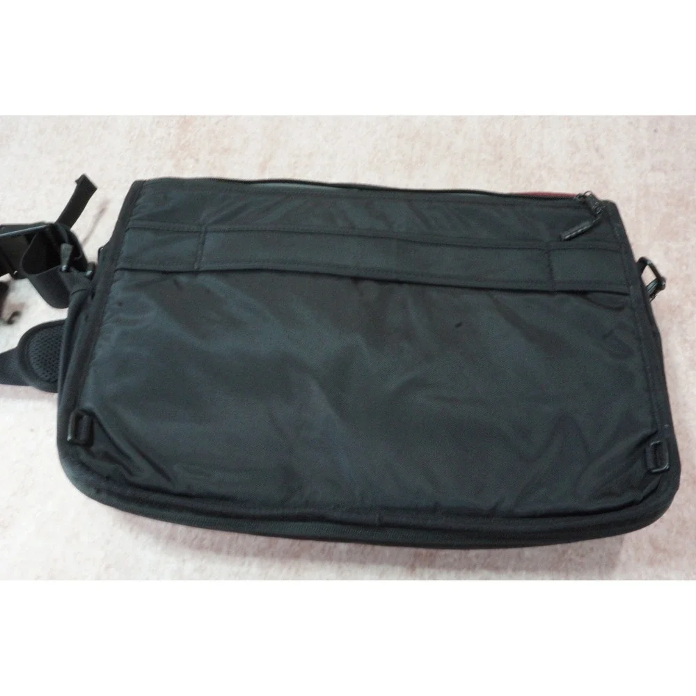 Timbuk2 classic messenger