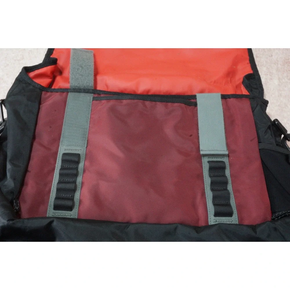 Timbuk2 classic messenger