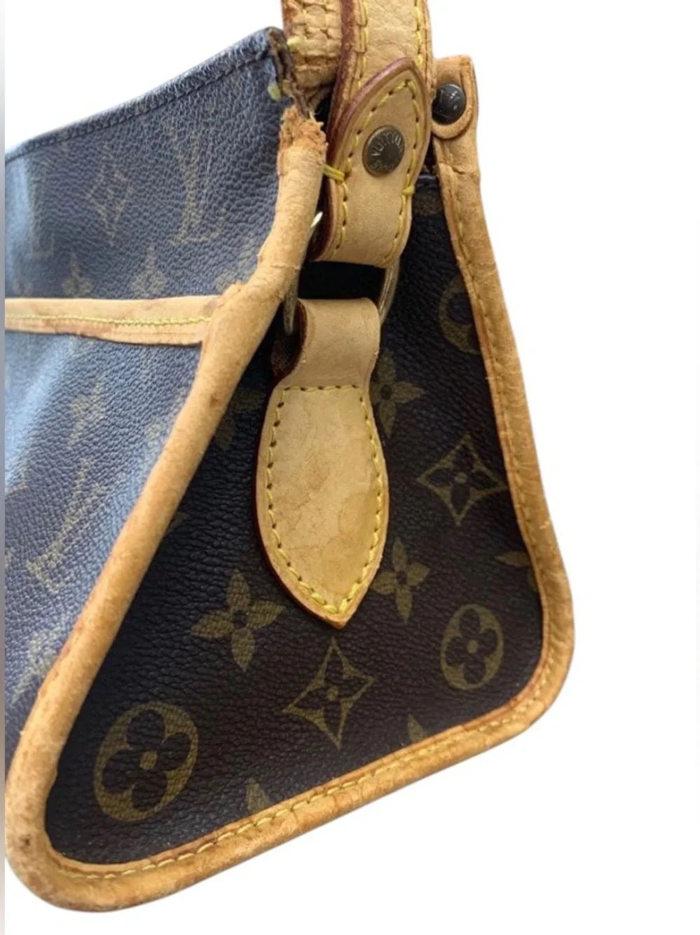Louis Vuitton read description