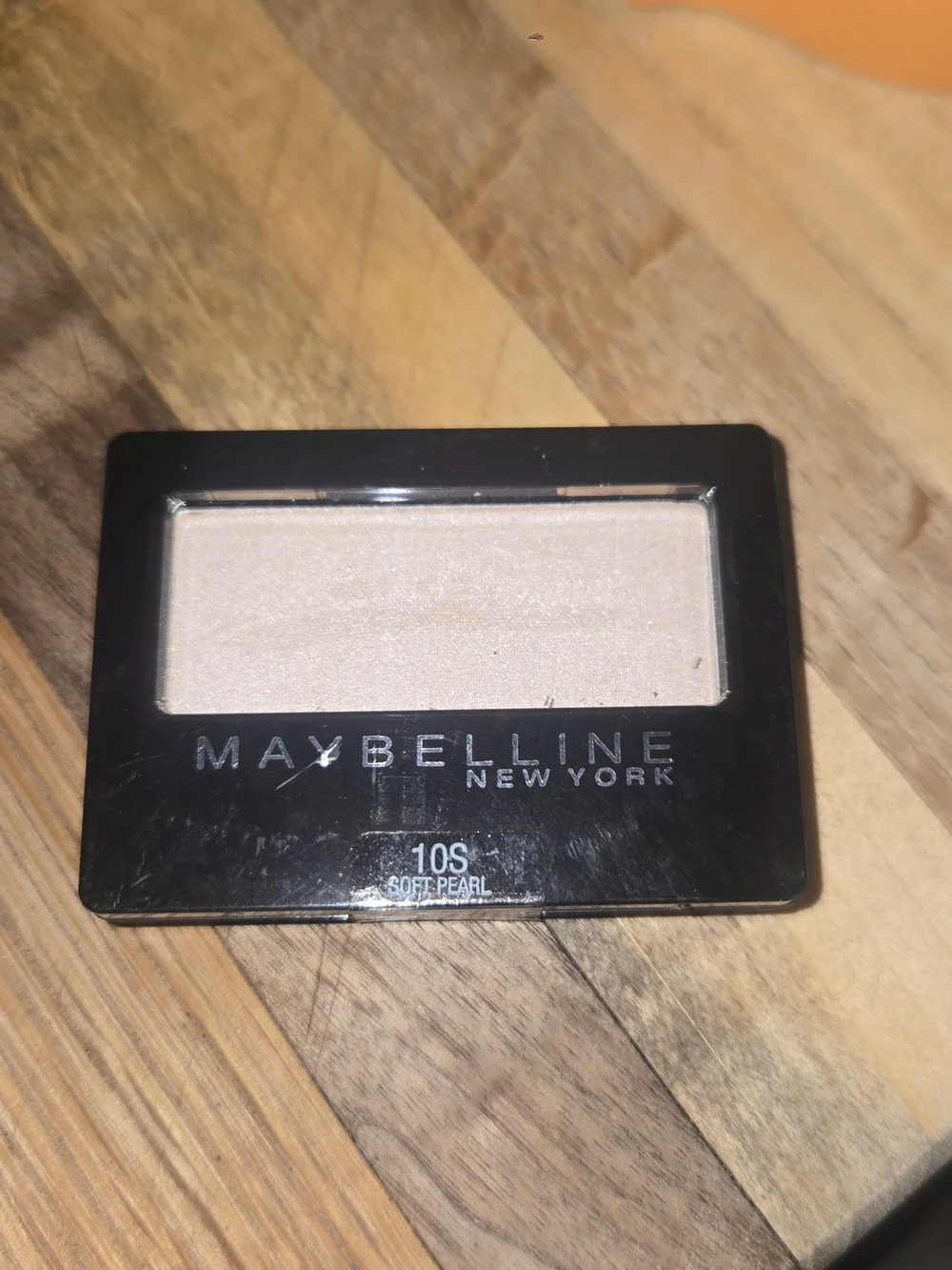 Maybelline Soft Pearl Eyeshadow — Light Pearl Pink