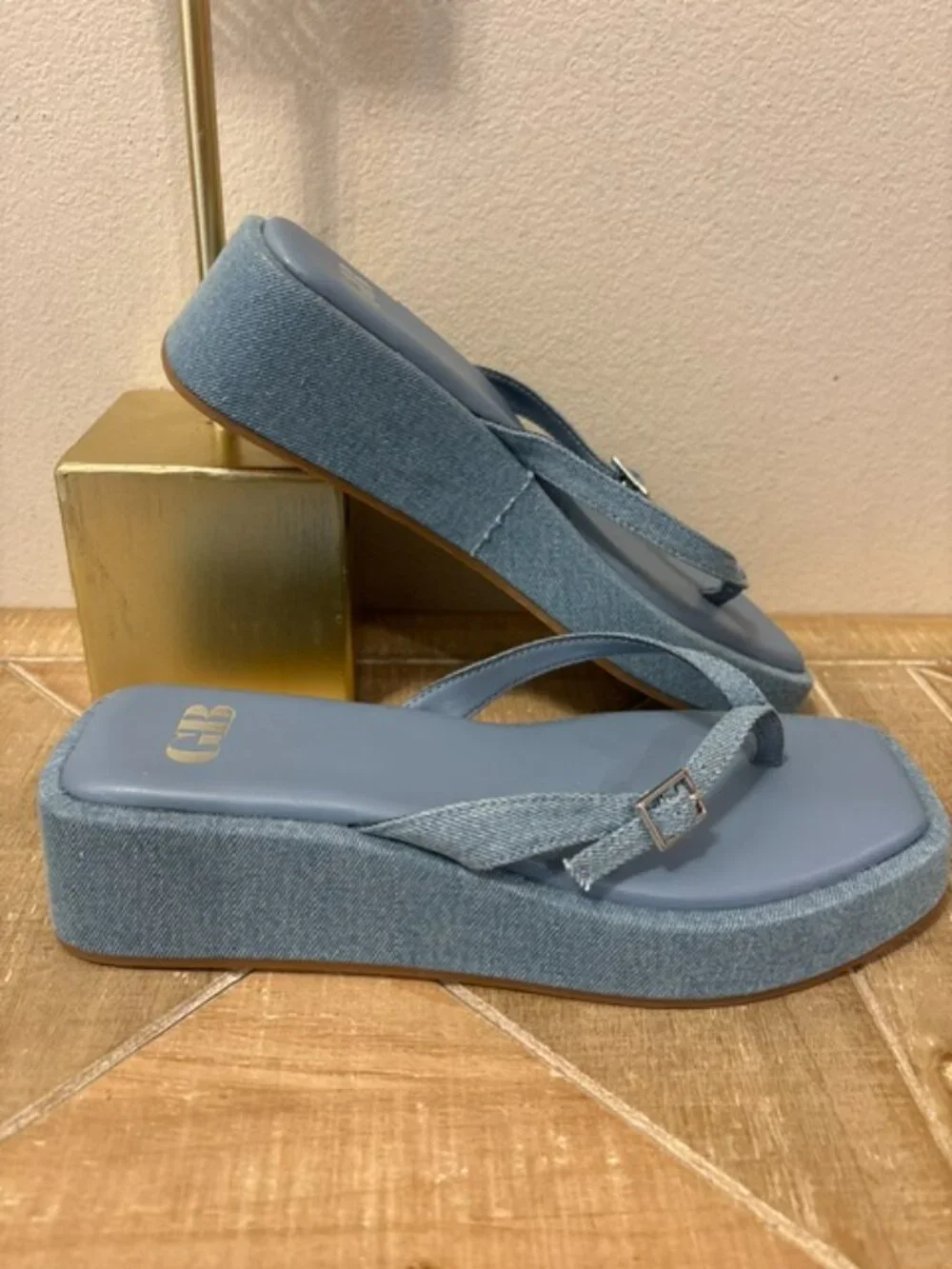Gianni Bini platform blue