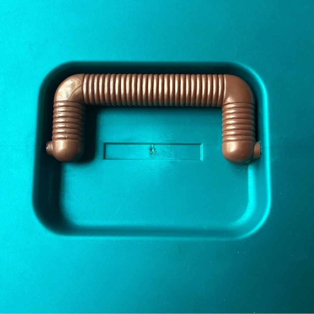 Sassaby this box