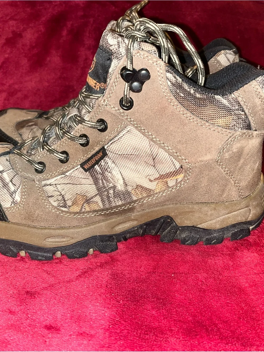 Game Winner camo boots