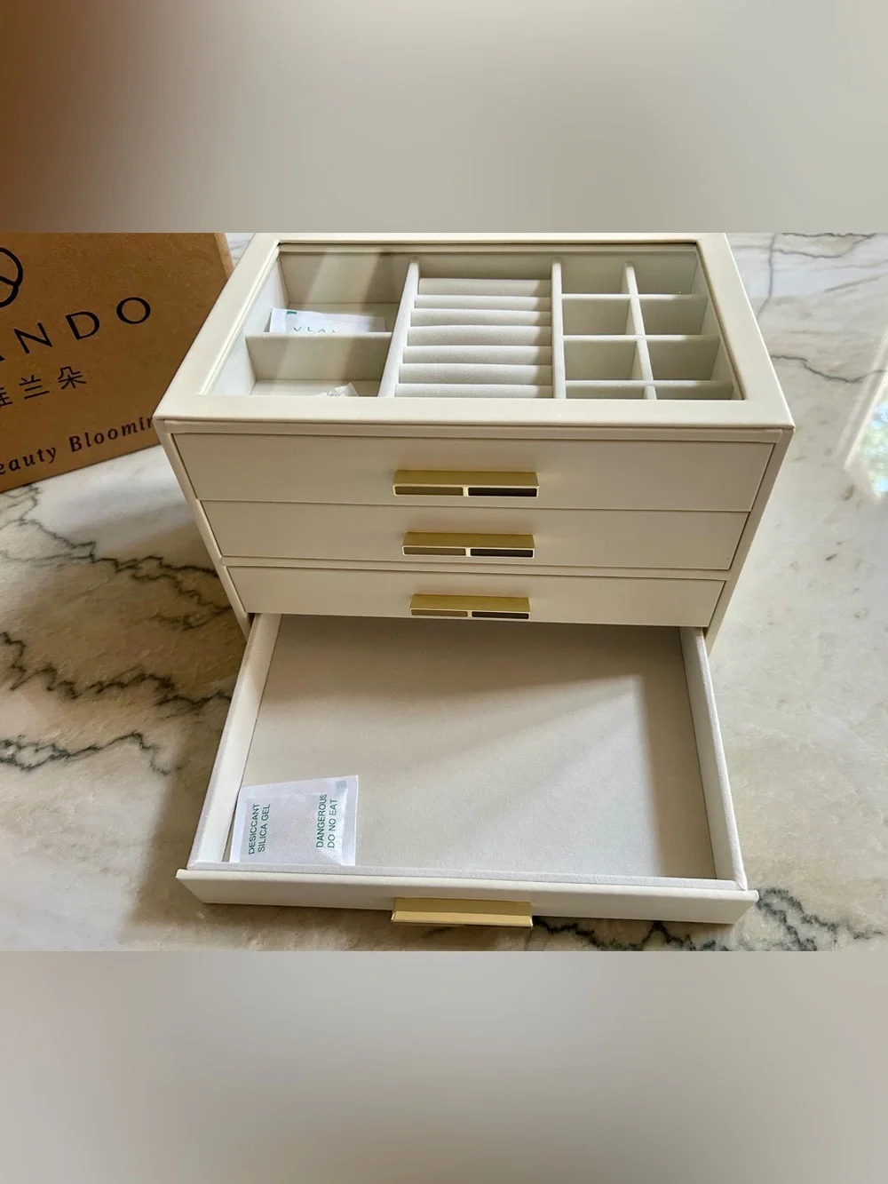 Vlando brand new