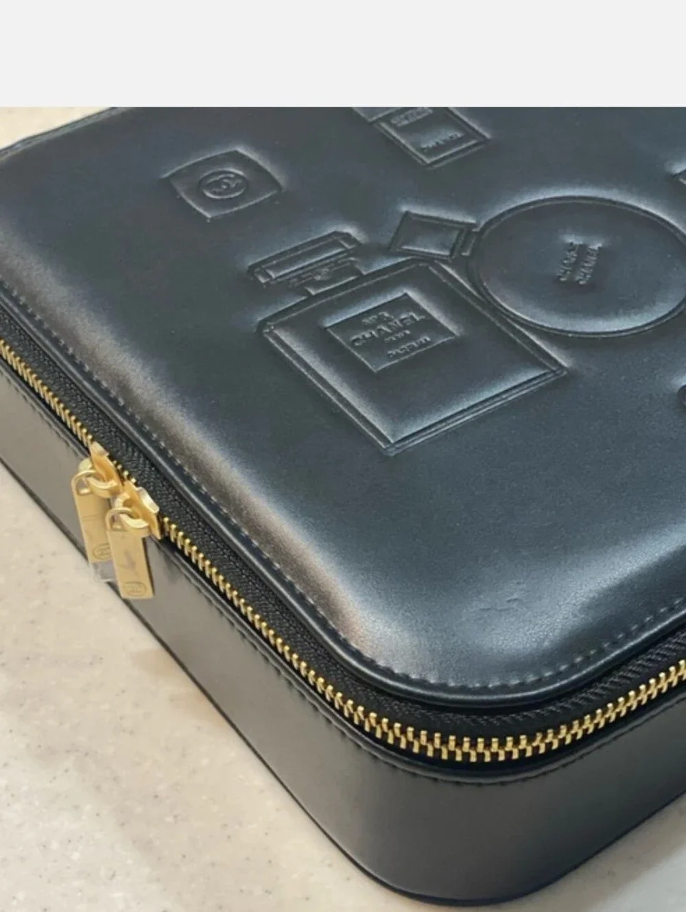 CHANEL large beaute