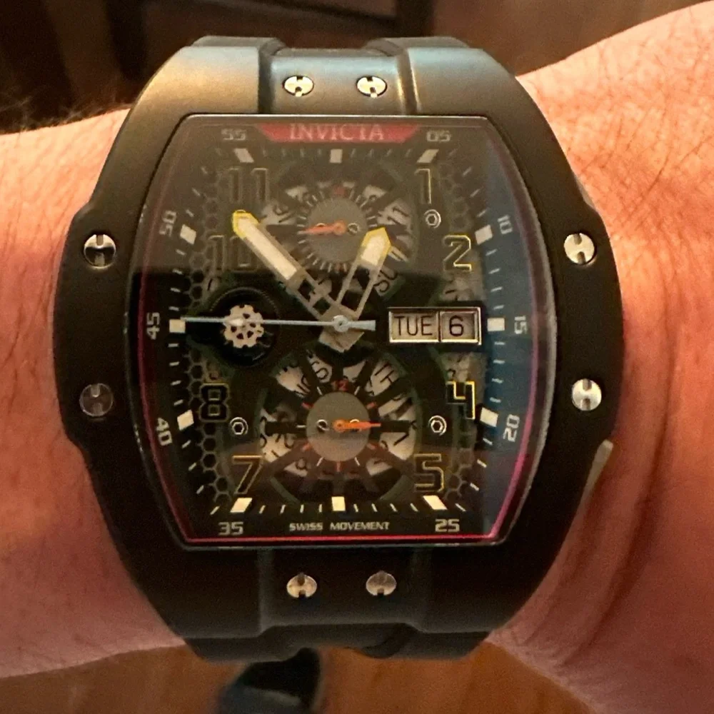 Invicta men chronograph