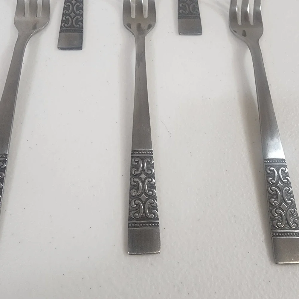 Roger Stainless Japan Casa Vista Cocktail Forks Set Of 8