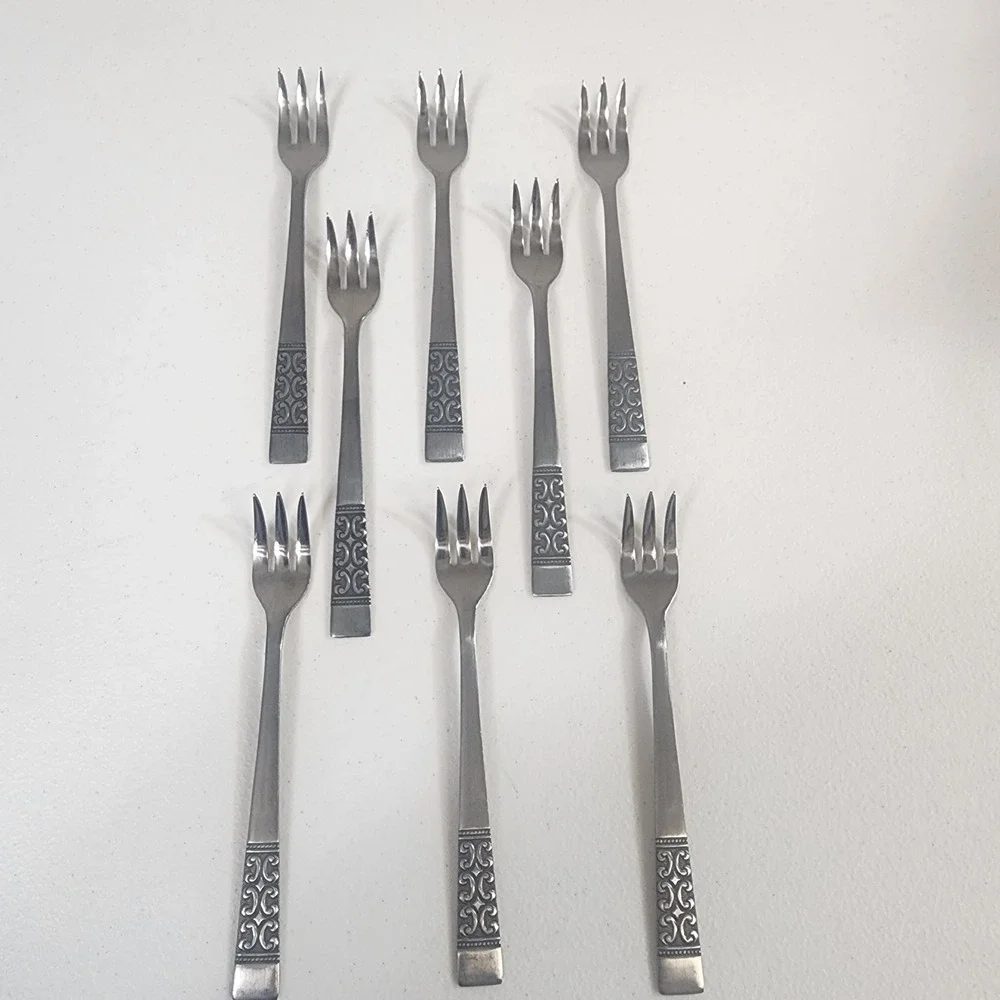 Roger Stainless Japan Casa Vista Cocktail Forks Set Of 8
