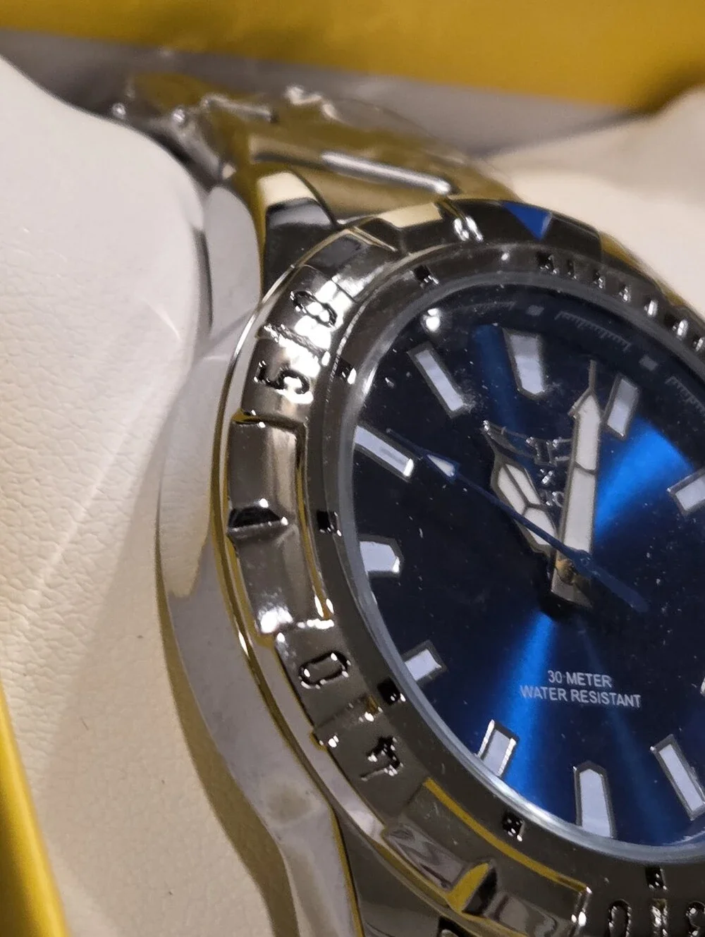 Invicta features casual width